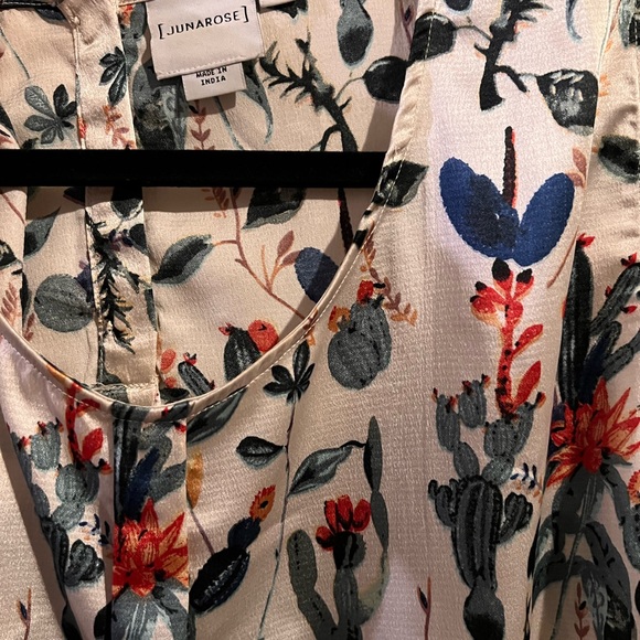 Junarose Sleeveless Cactus Print Blouse 24W - Picture 3 of 3